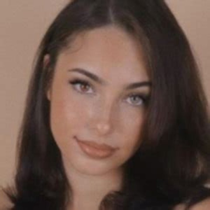 Ash Kash Bio; Age, Ethnicity, Family, Net Worth, Height & Facts