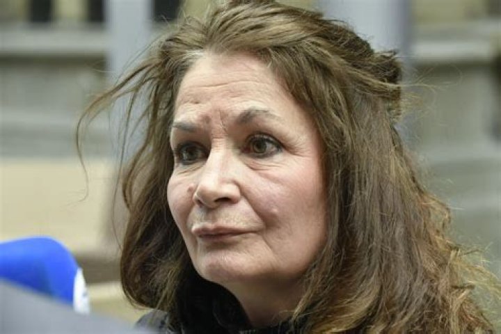 Belinda Meuldijk Biography: Husband, Age, House, Net Worth, Wikipedia, Height, Books, Hometown, Father, Photos, Songs