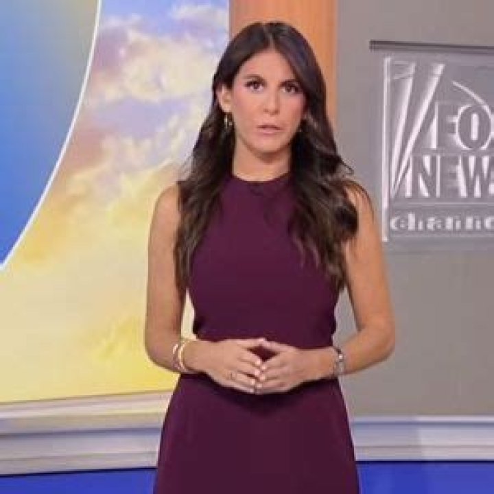 Brooke Singman Husband, Married, Age, Wiki, Family, Height