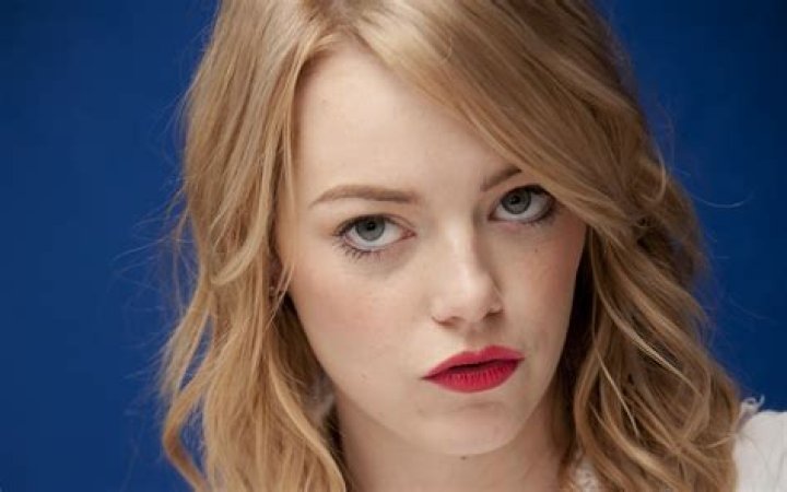 Emma Stone - Celebrity