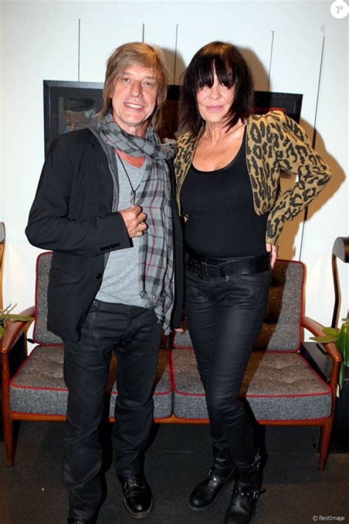 Jean-Louis Aubert Et Sa Nouvelle Compagne