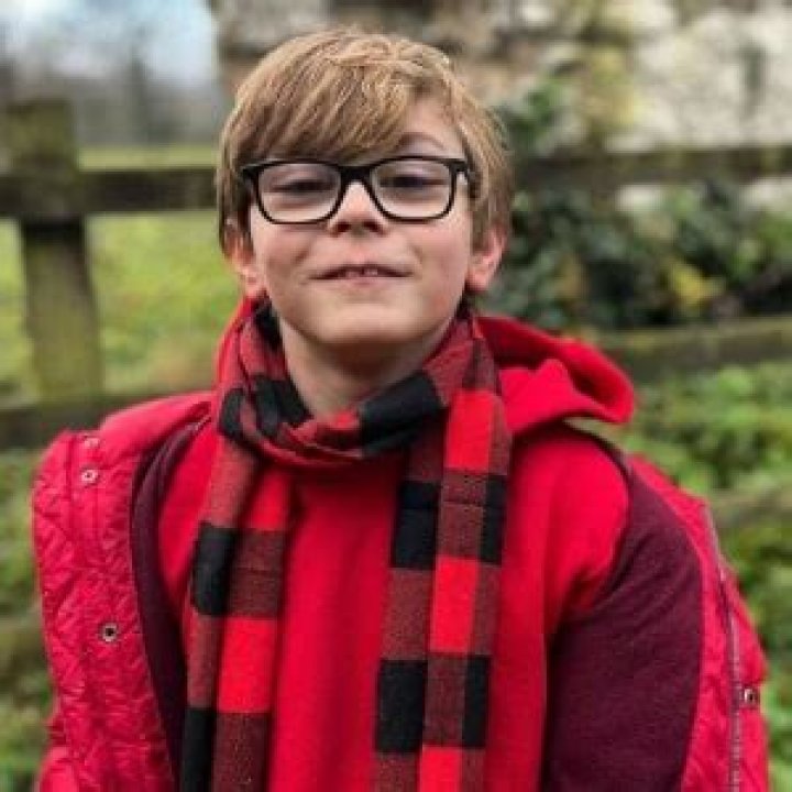 Julian Hilliard Wiki; Age, Movies, Net Worth, Eyes, Facts