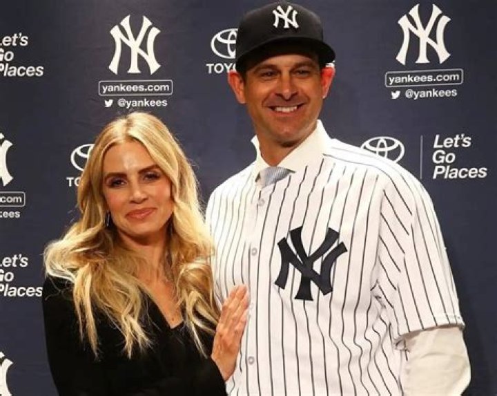 Know About Aaron Boone; Contract, Net Worth, Salary, Yankees, Wife