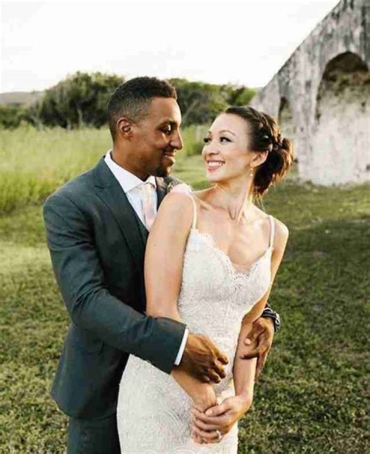 Know About Tony Kemp; Age, Wife, Salary, Contract, Height