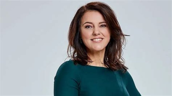 Susan Visser Biography: Kids, Age, Net Worth, Partner, Husband, Vriend, Art, Sars, Relatie, Instagram, Paintings, Wikipedia, South Bend, Wie Is De Mol