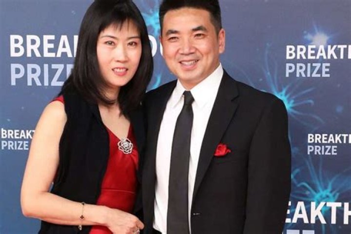 Who Is Eric Yuan’s Wife? His Married Life & Family Details